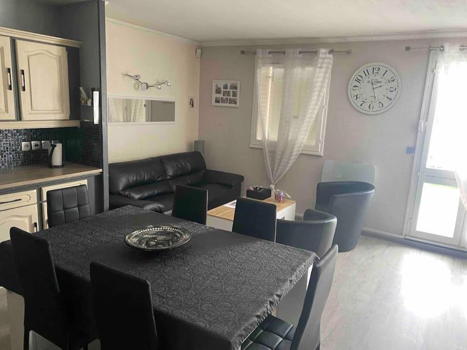 Chez Manu Meuble De Tourisme 2 Etoiles Pour 6 Personnes - 3 Chambres ヴィルパリジ エクステリア 写真